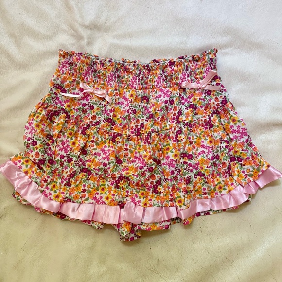 Lolita Kawai Floral Print Pink Silk Trim Shorts - Picture 1 of 9